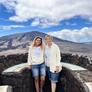 Eileen Collins au Piton de la Fournaise à la Réunion